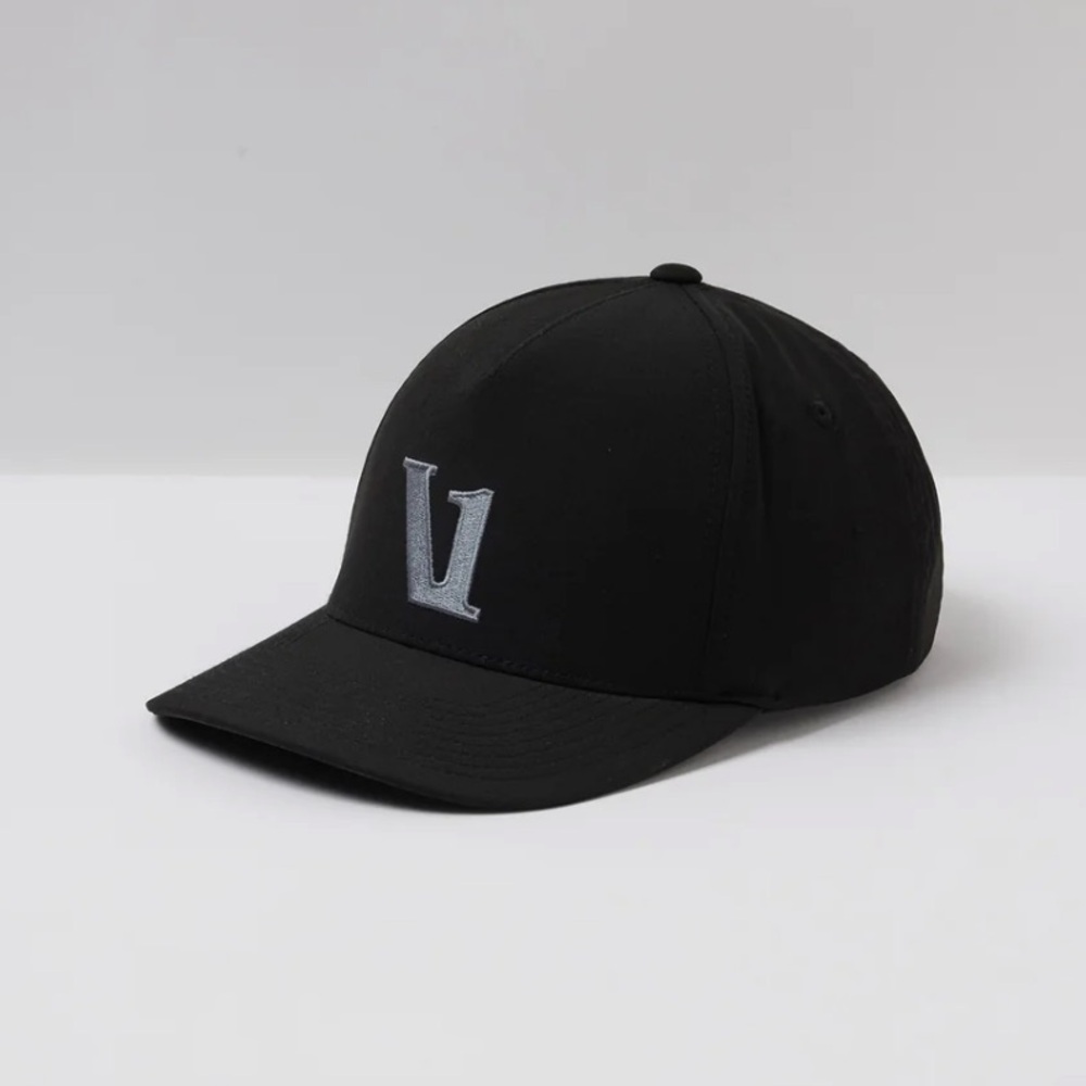 NWT Vuori Magnitude Hat Black
